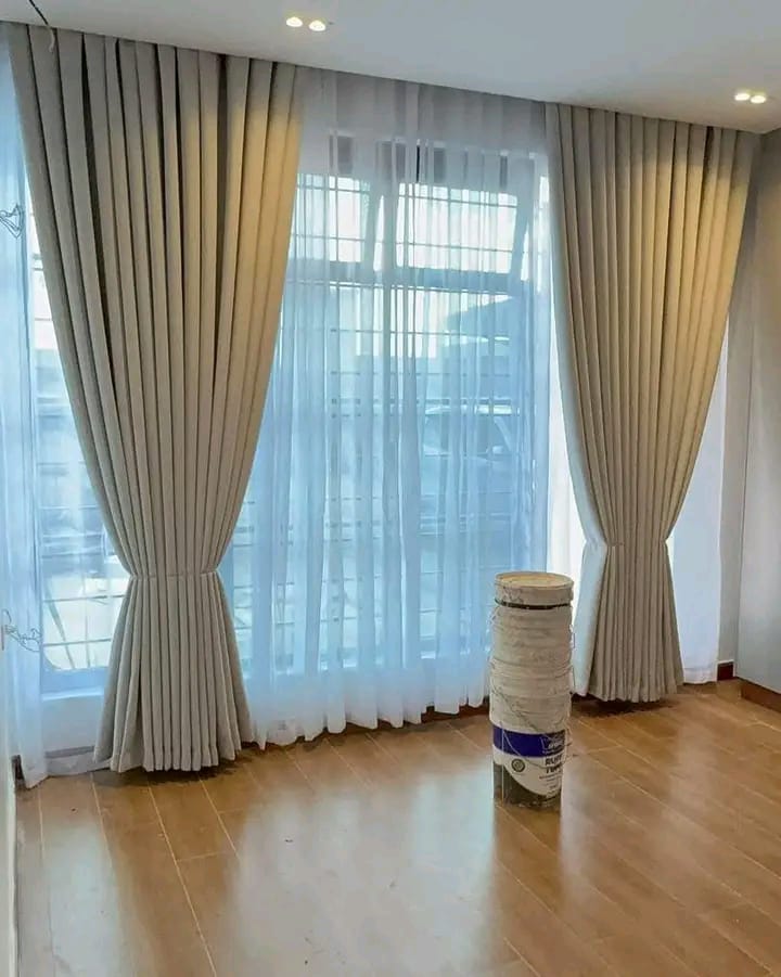 curtain per linear metre
