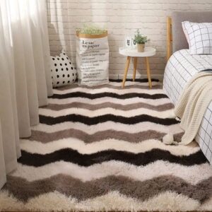 Fluffy Bedside Carpet ( 4 by 6 )