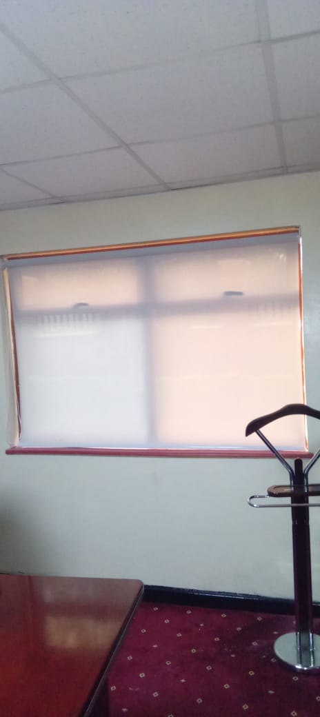 SUNSCREEN ROLLER BLINDS